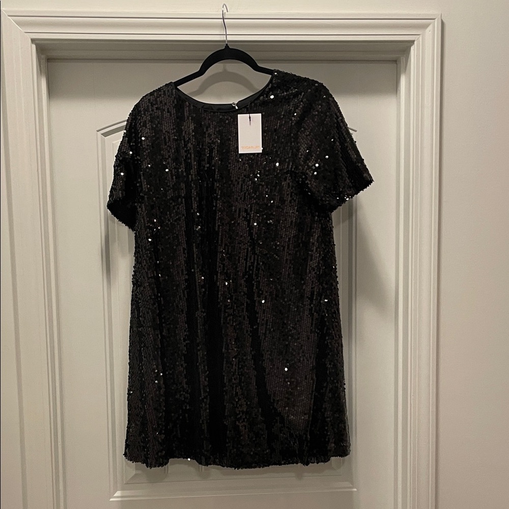 NWT Sugarlips from AVARA Shimmering Black Sequin Attire